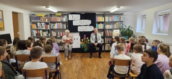 e6ef0f4c-eeee-4770-96ff-fe34dcef9128