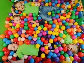 557112101_1316559813593575_8328795960832977919_n