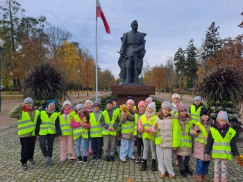 e40126d46d6c46aca1be1f5af407305f