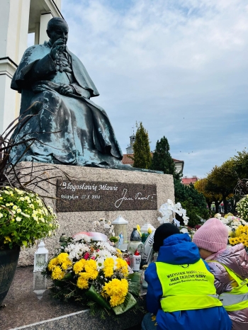 e5b13ce9cc004cbaad3db3d2d10b3ae8