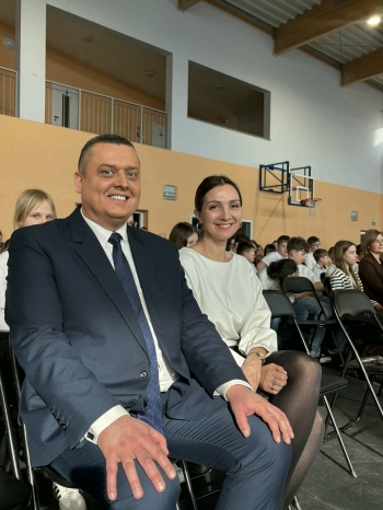 1ee8a242-ebe4-4024-bf6c-8e988bad41d1