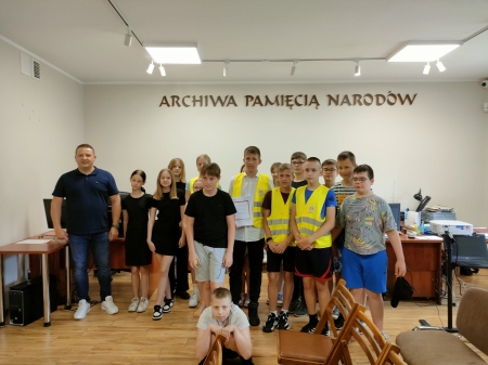  „Archiwa Pamięcią Narodów” to motto wizyty uczniów w archiwum