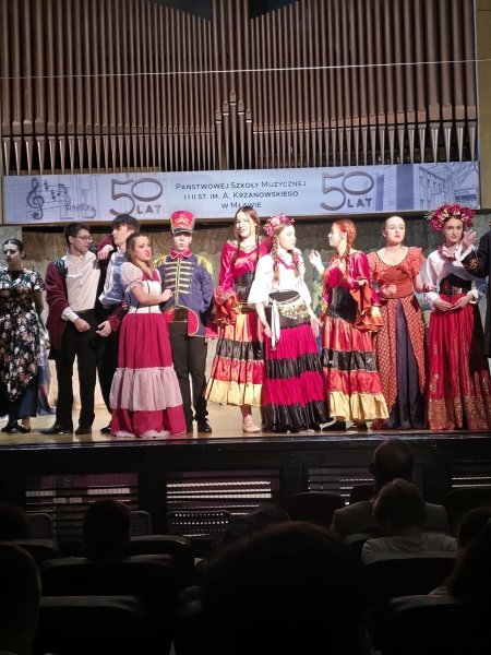 Magiczne spotkanie z kulturą. Operetka '' Wiktoria i jej Huzar''.